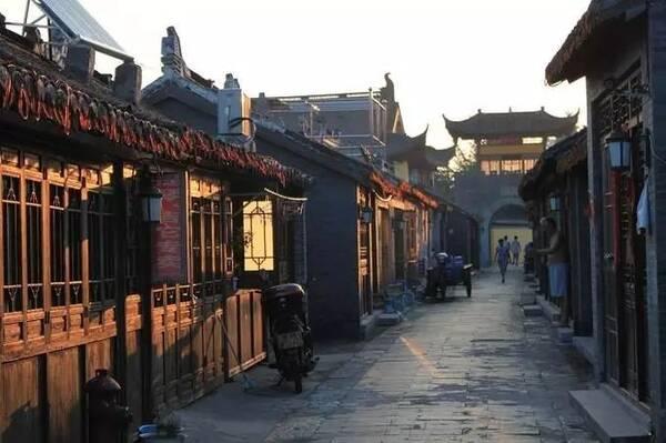 《狂飙》唐晓虎不爱老婆,他的白月光是高启兰?-中国最全面的有问必答平台
